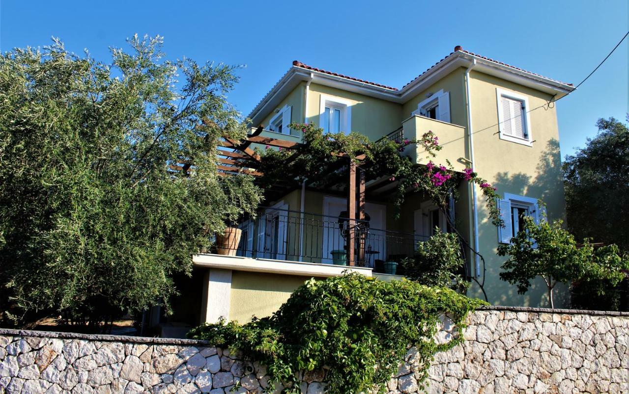 Cinema Themed House In Argostoli Villa Bagian luar foto
