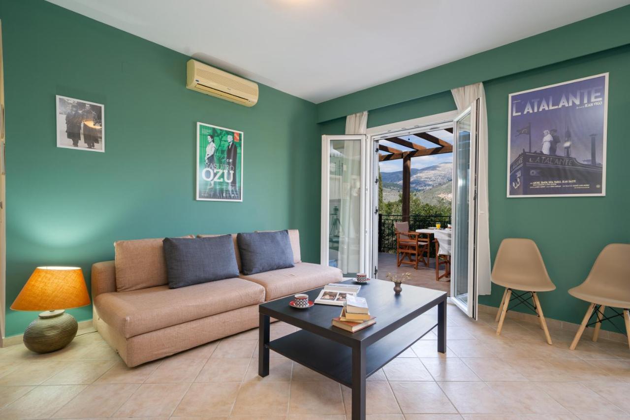 Cinema Themed House In Argostoli Villa Bagian luar foto