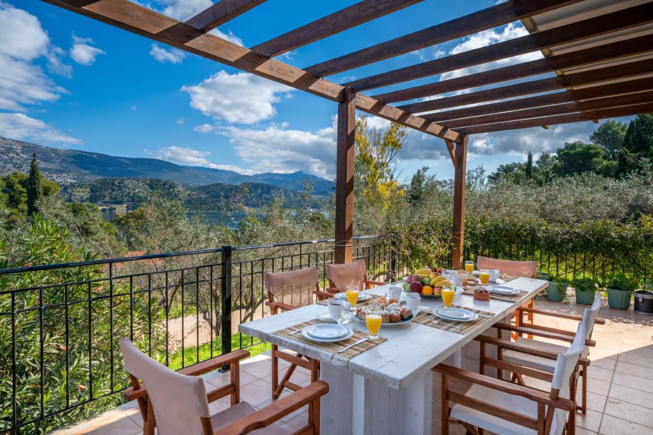 Cinema Themed House In Argostoli Villa Bagian luar foto